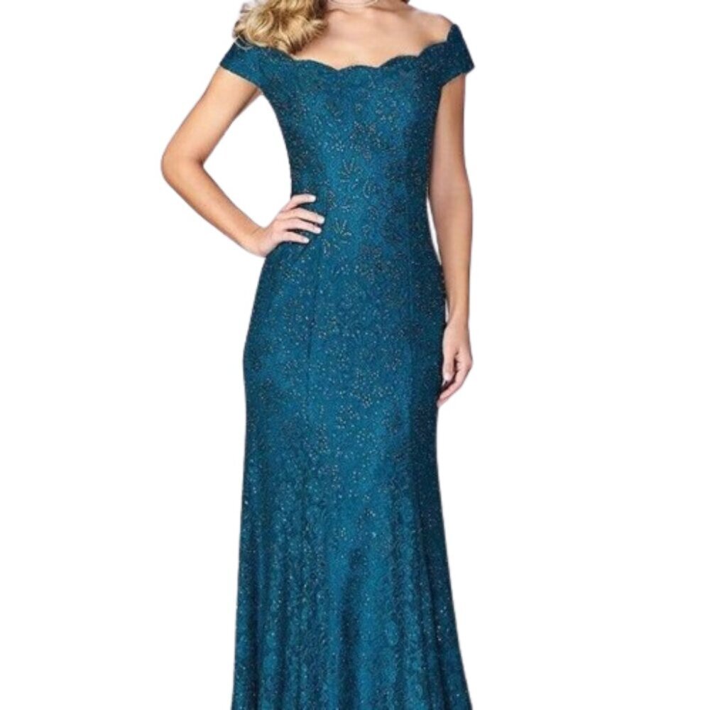 NWT La Femme 24928 Off-Shoulder Lace Evening Dress Size 4